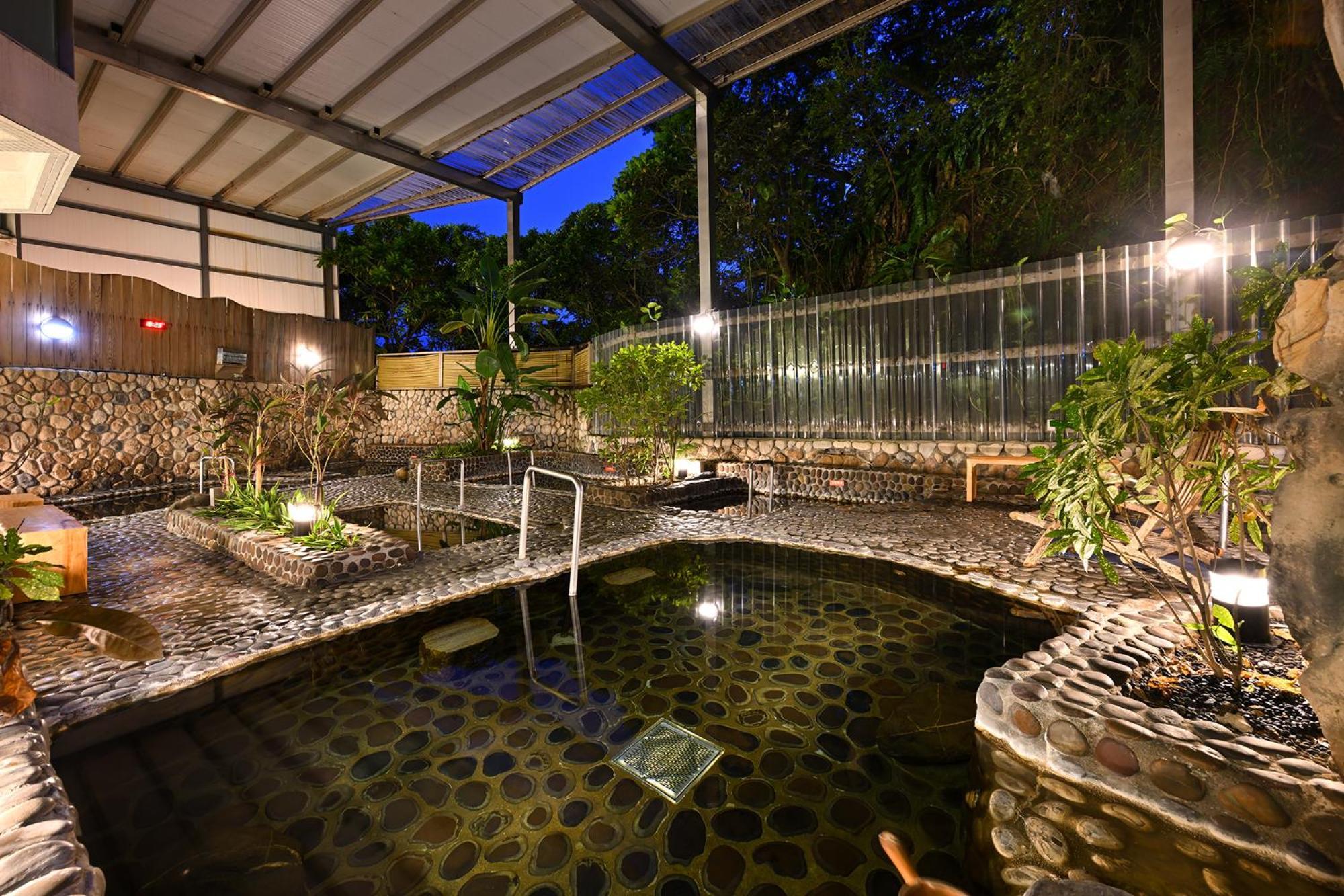 Ct Green Bay Hot-Spring Hotel 万里区 エクステリア 写真