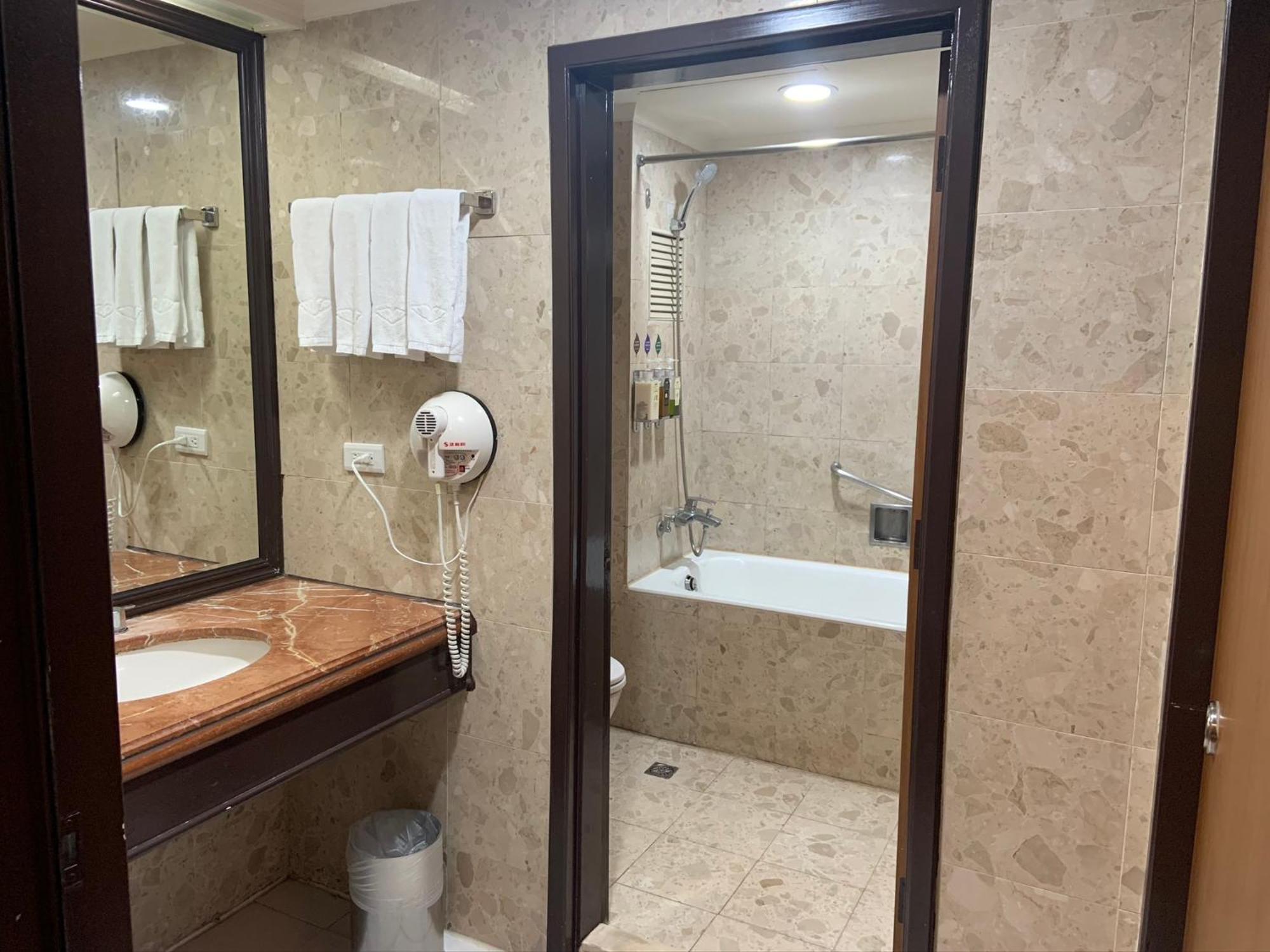 Ct Green Bay Hot-Spring Hotel 万里区 エクステリア 写真